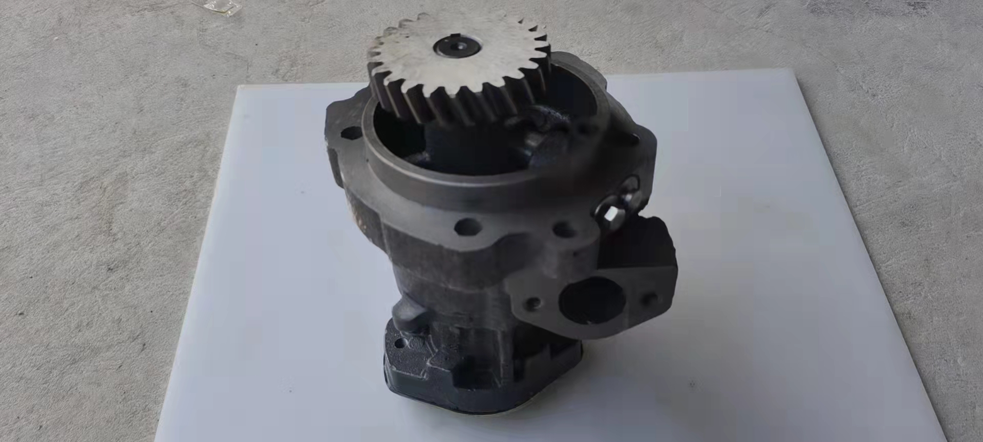 3609833 3821579 Oil Pump