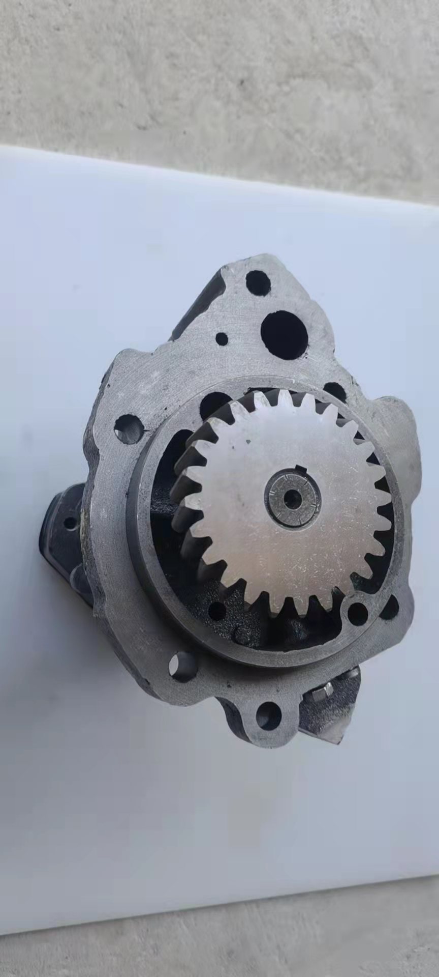 3609833 3821579 Oil Pump