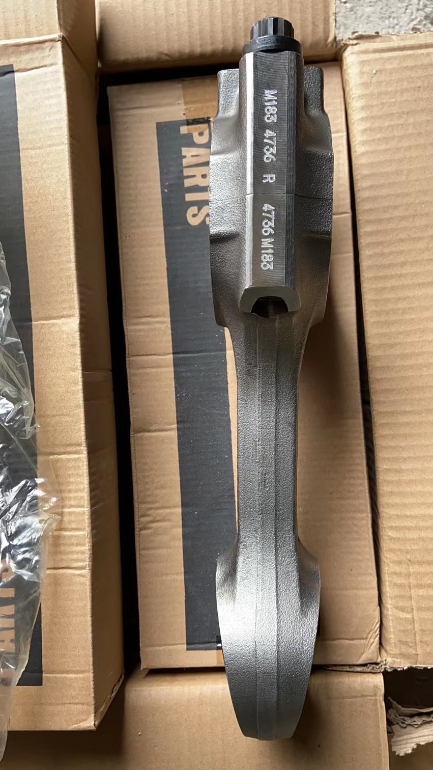 3899450  Engine connecting rod