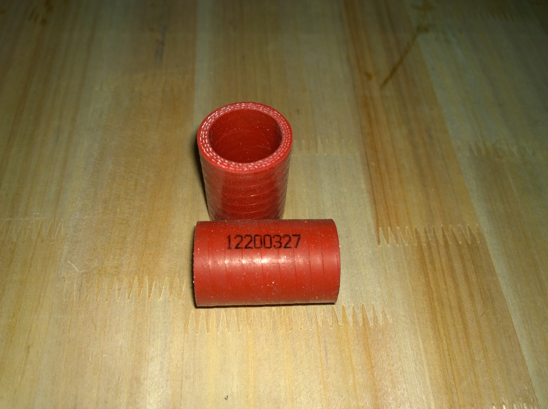 12200327 Hose