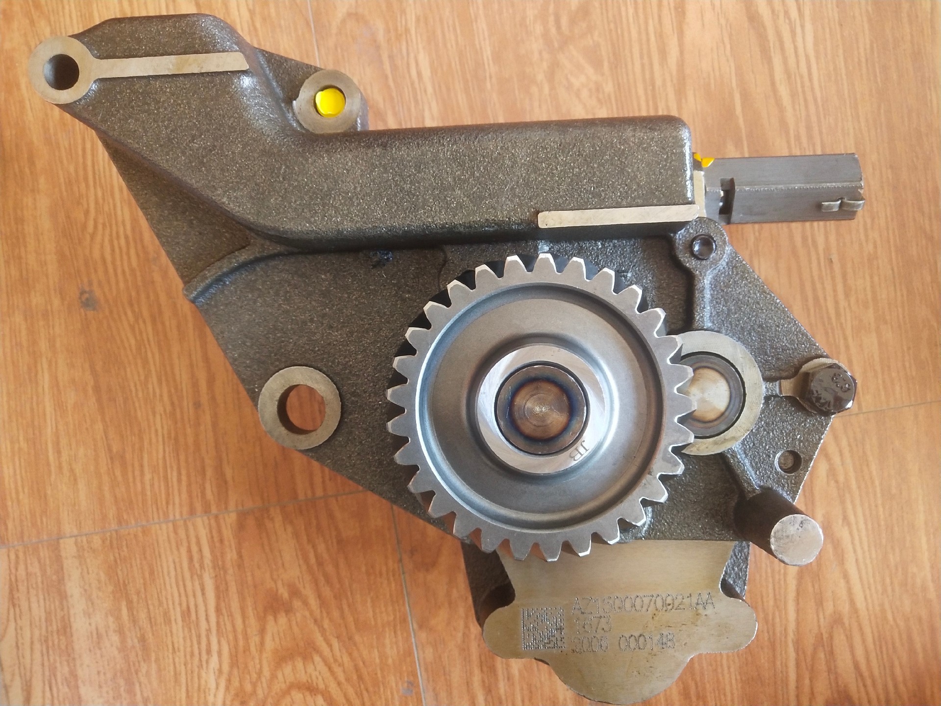 AZ1500070021AA oil pump