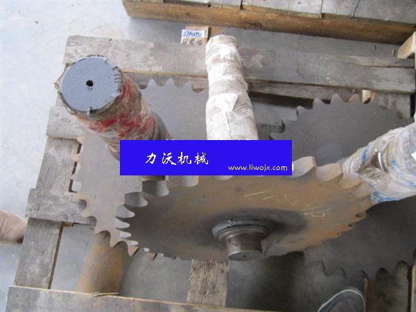 85513030 Sprocket and shaft assembly