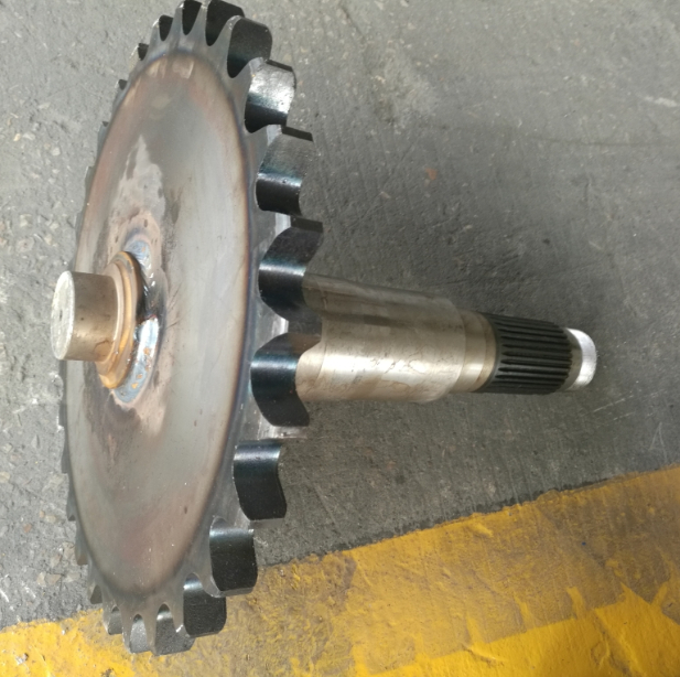 85513030 Sprocket and shaft assembly