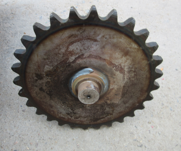 85513031 Sprocket and shaft assembly