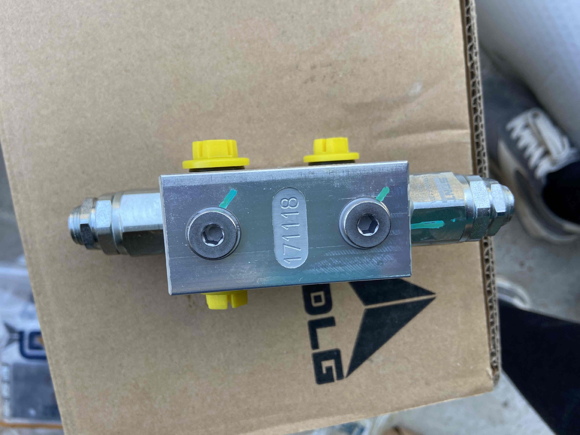 4120005079001 Relief valve