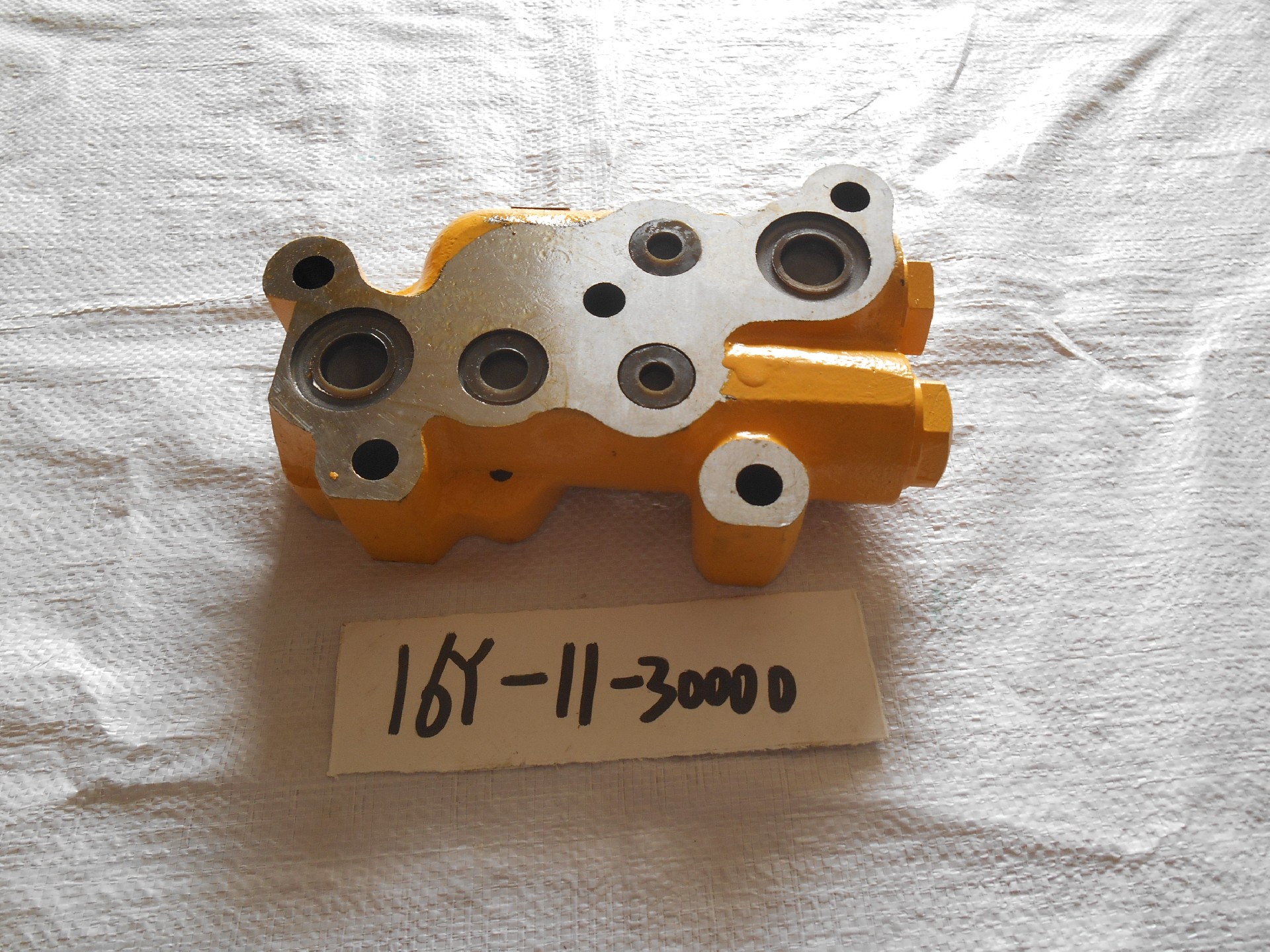 16Y-11-30000 Combination valve