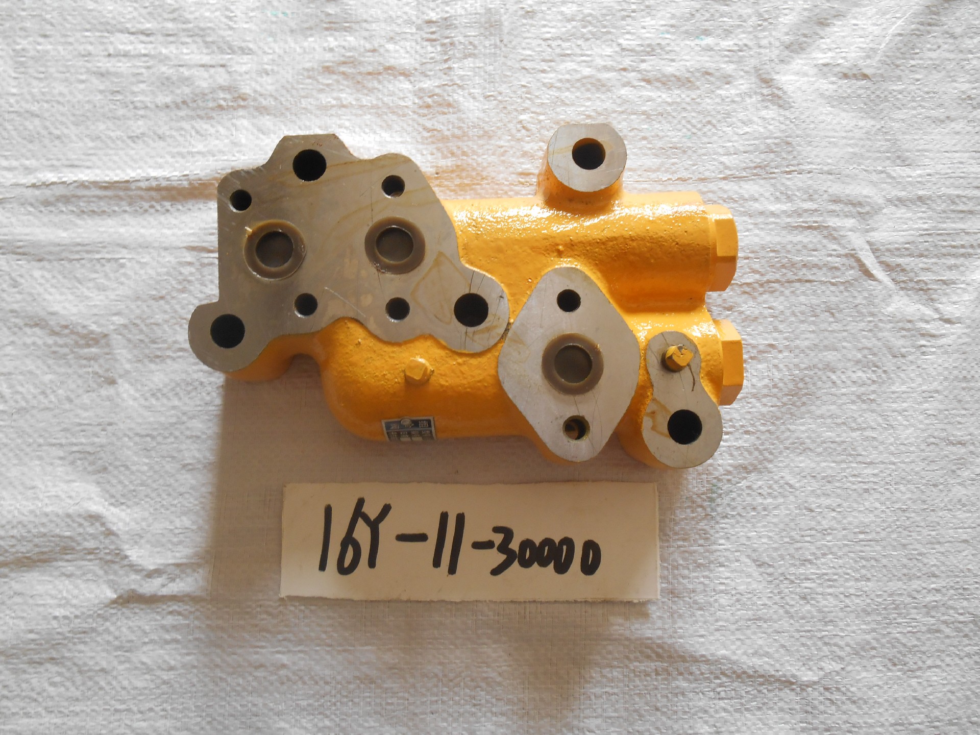 16Y-11-30000 Combination valve