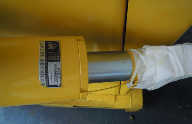 16Y-62-60000 Blade cylinder