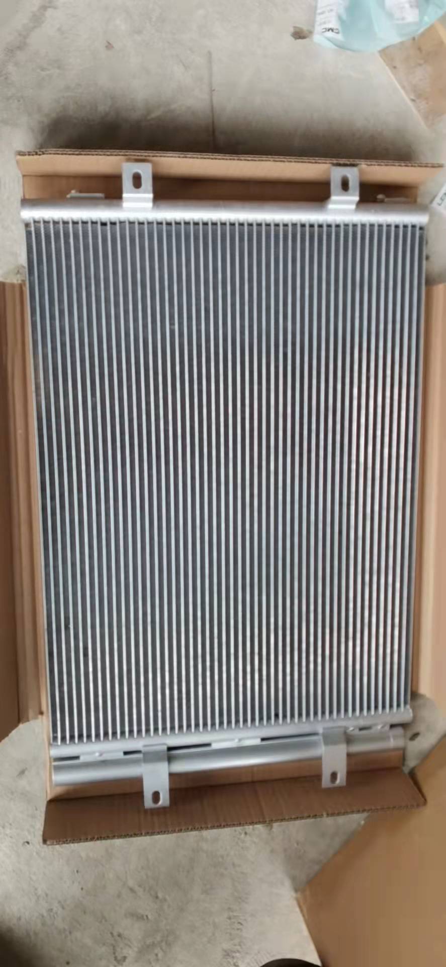 11Q6-90071 67sm x 45sm radiator air conditioner condenser