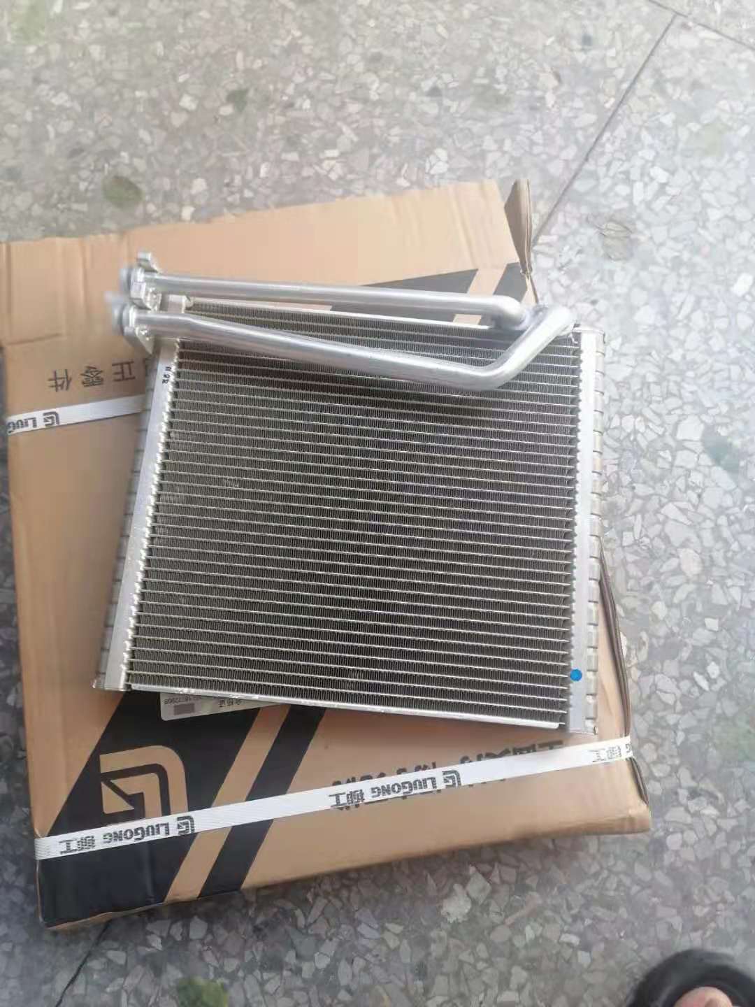 20C0882 Evaporator cold core