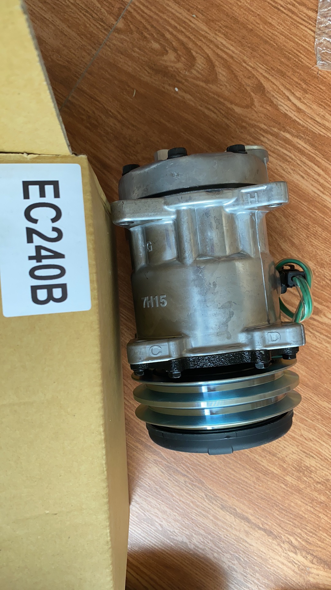 EC240B compressor