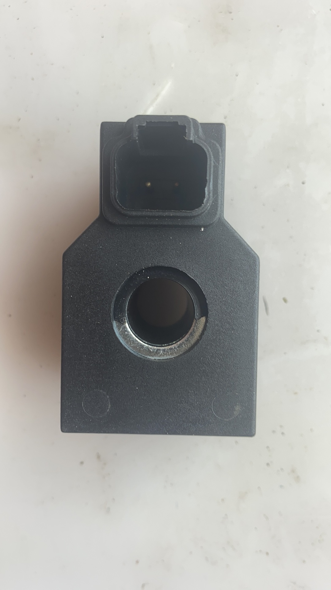 R210-9 Solenoid valve coil