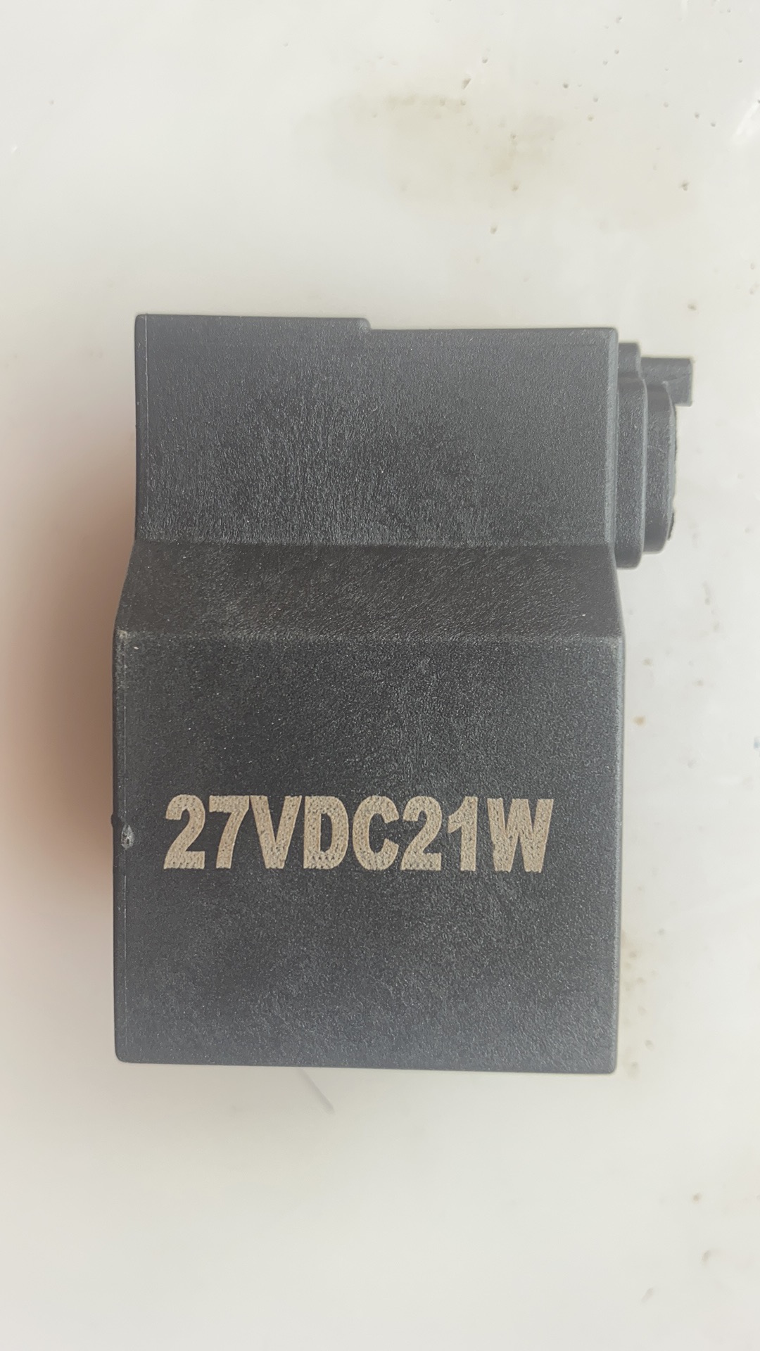 R210-9 Solenoid valve coil