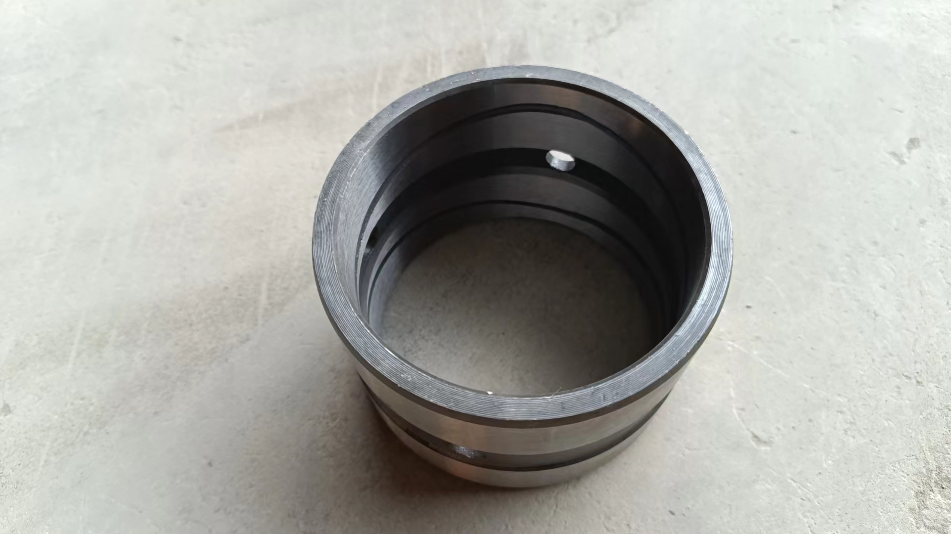 55G2337 Shaft sleeve weld