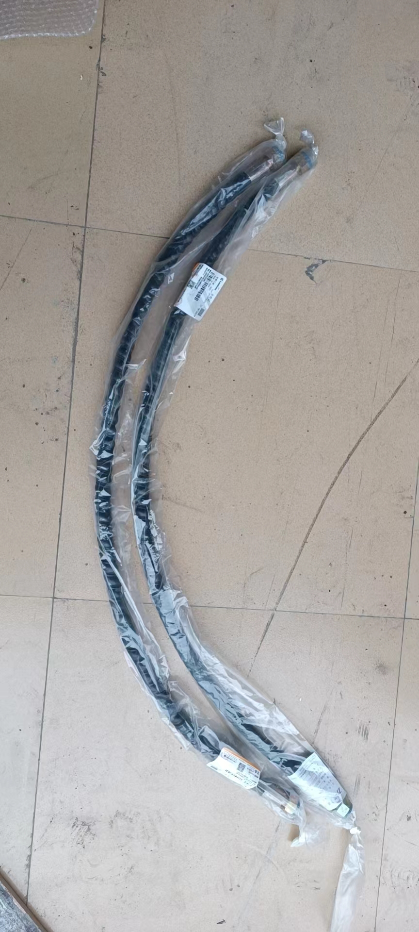 66C2286 hose assembly