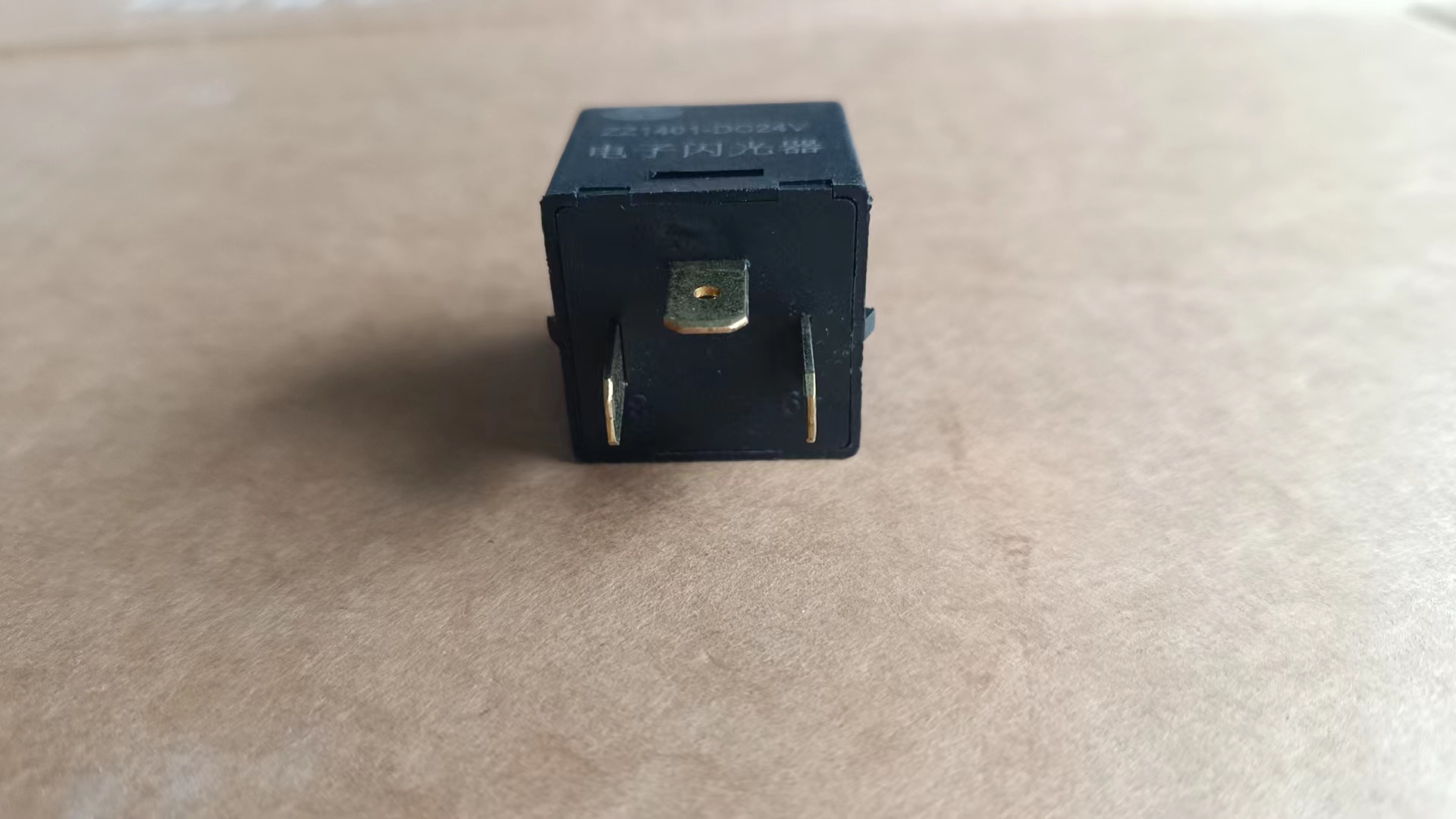 31B0005  31B0537 connector