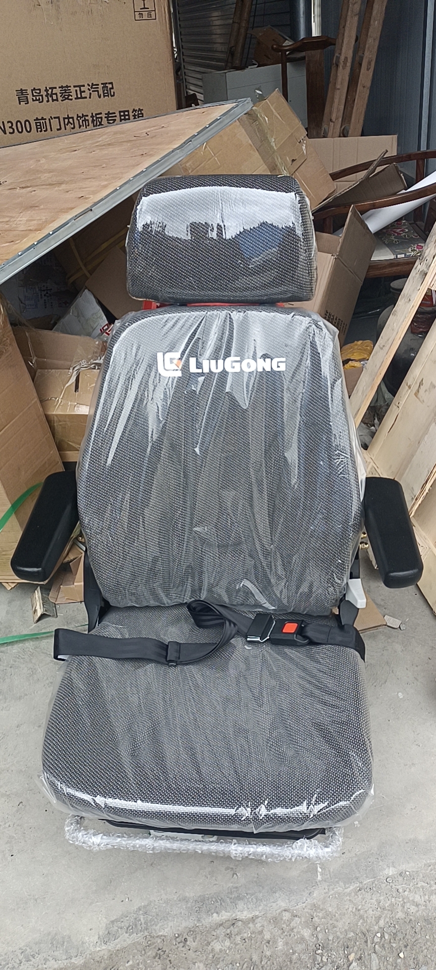 DRIVER CHAIR ASSY 46E0021