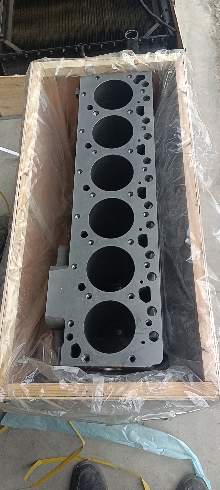 CYLINDER BLOCK 3935943 Liugong Loader Part