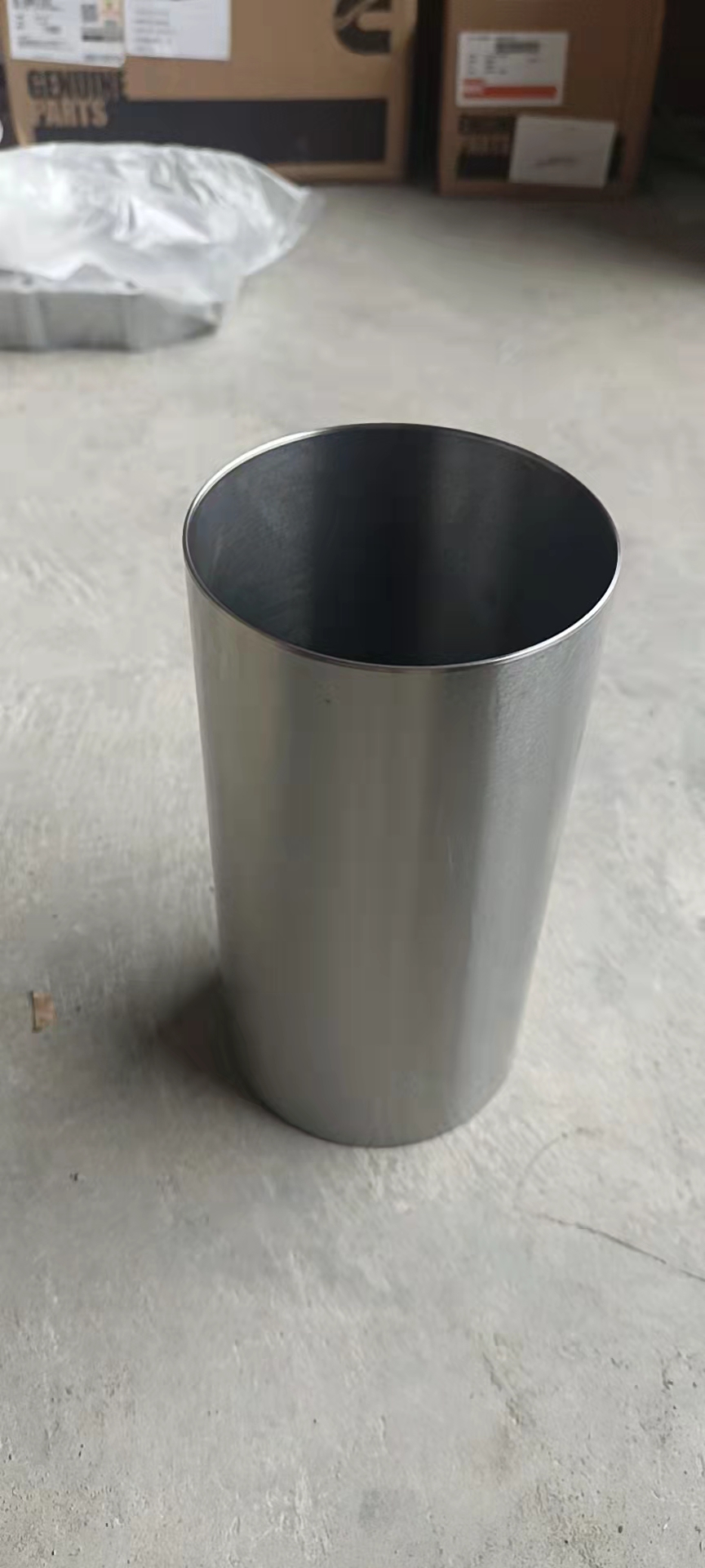 3904166 CYLINDER LINER Liugong Loader Part