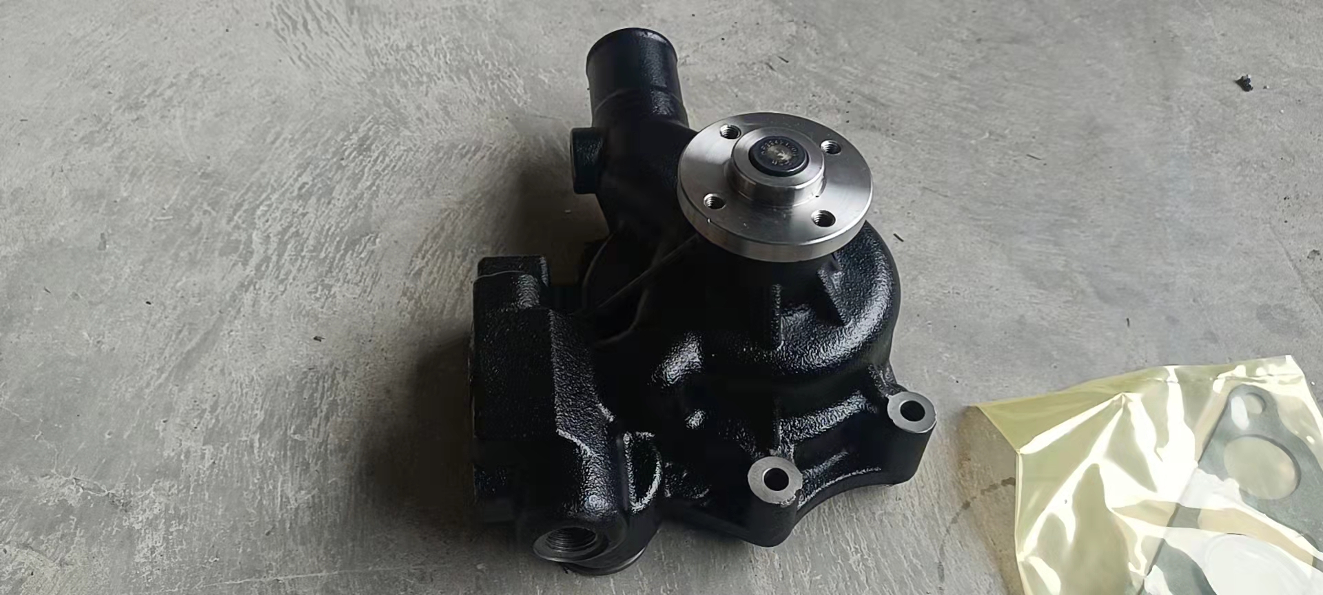 3800883 WATER PUMP Liugong Loader Part