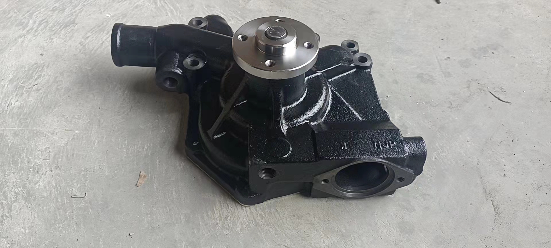 5254965 WATER PUMP WITH SEAL Liugong Loader Part