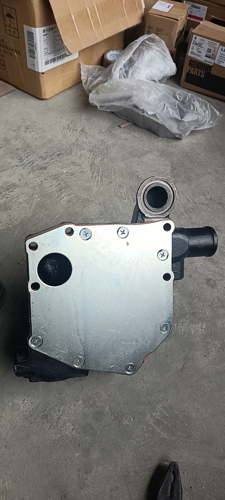 5254965 WATER PUMP WITH SEAL Liugong Loader Part