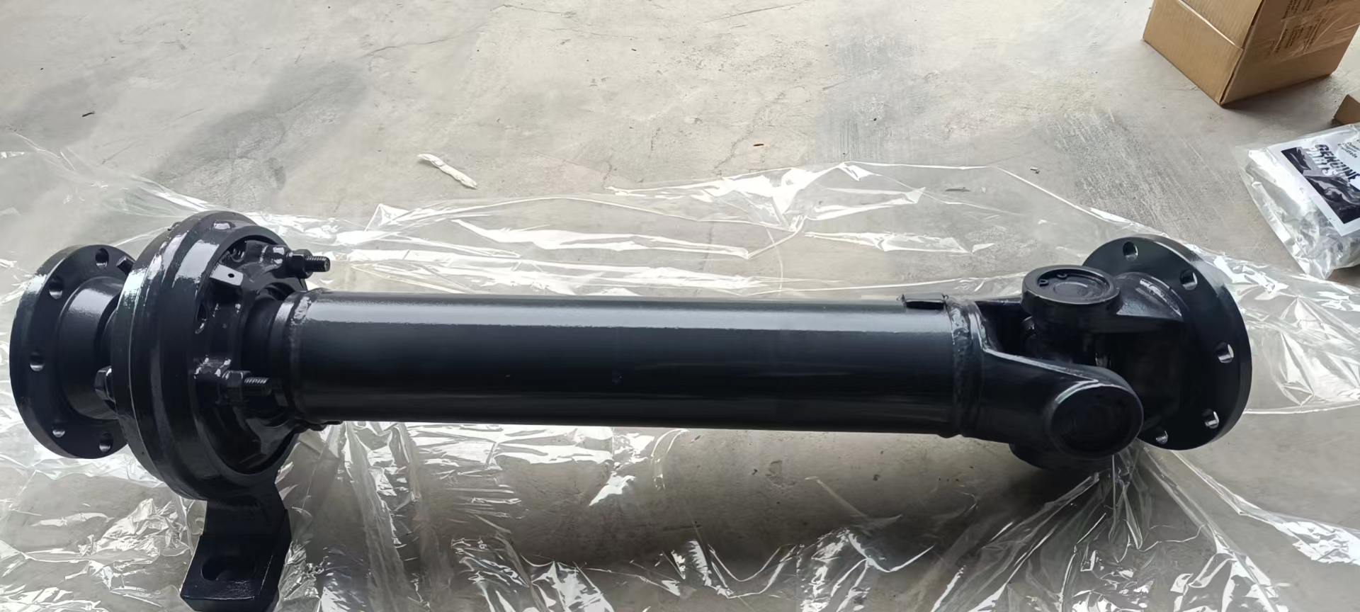 Front drive shaft and support assembly 51C0583 Liugong Loader part