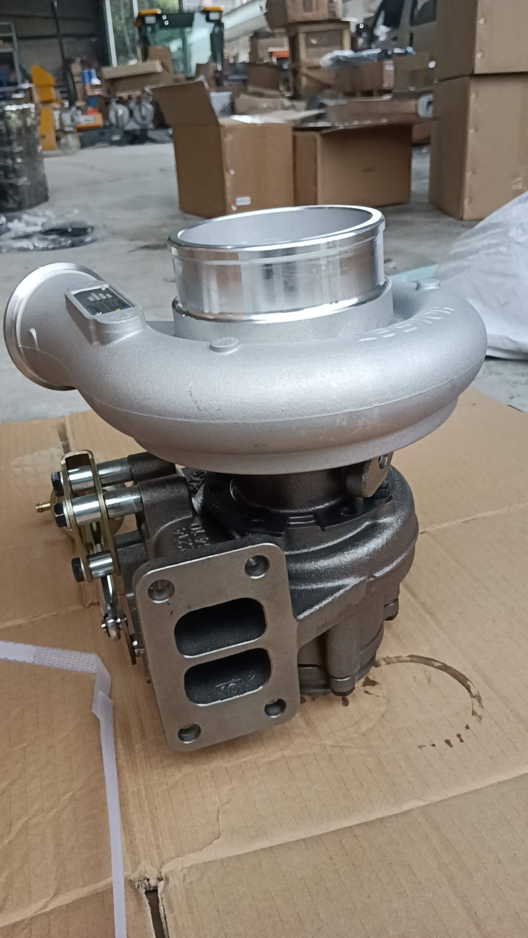 Liugong Loader part 3802707-5.9 CUMMINS TURBO-5.9