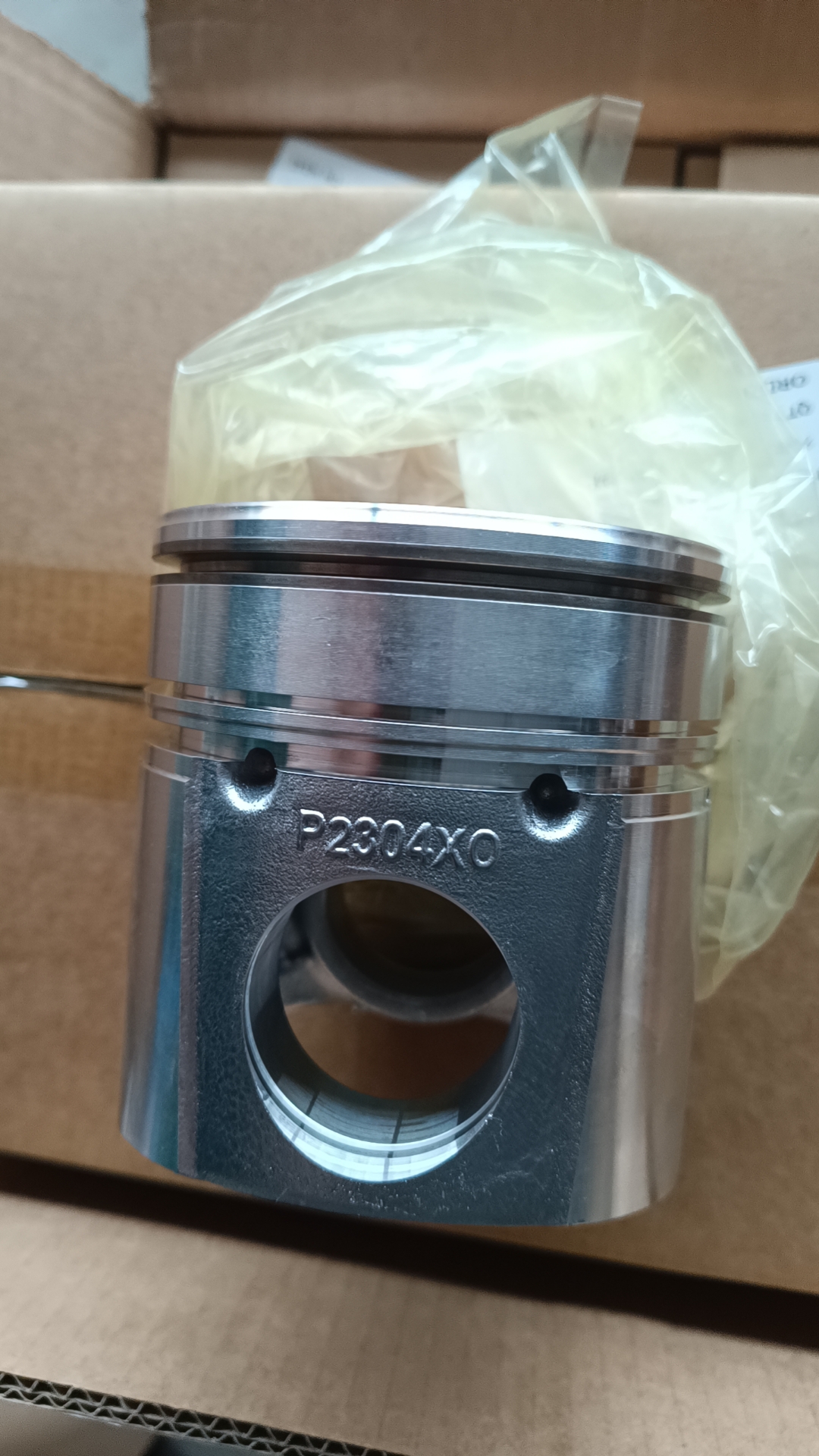 Liugong Loader part 3957795-Piston pin and clip