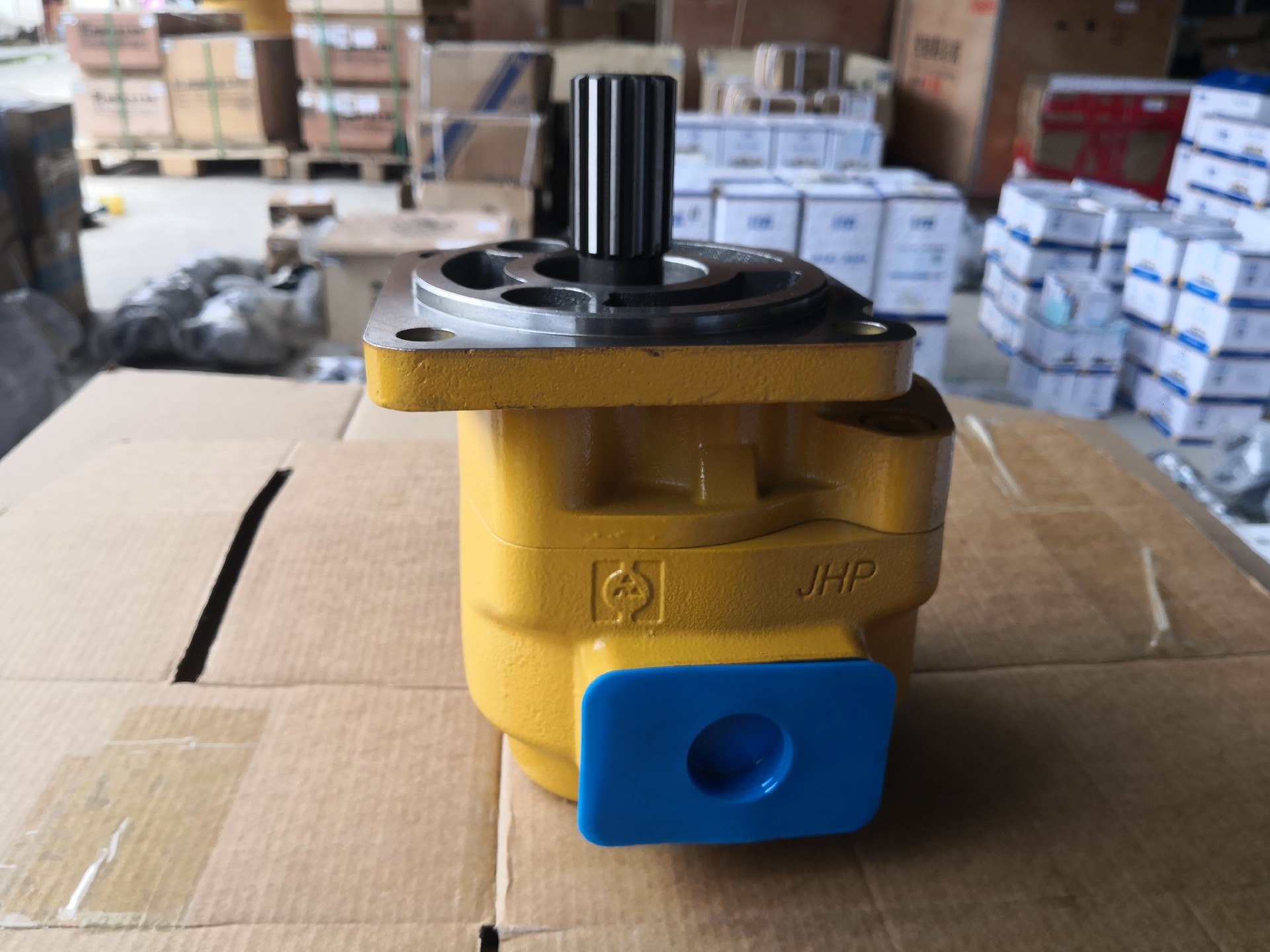 Liugong Loader part 251808358 pump