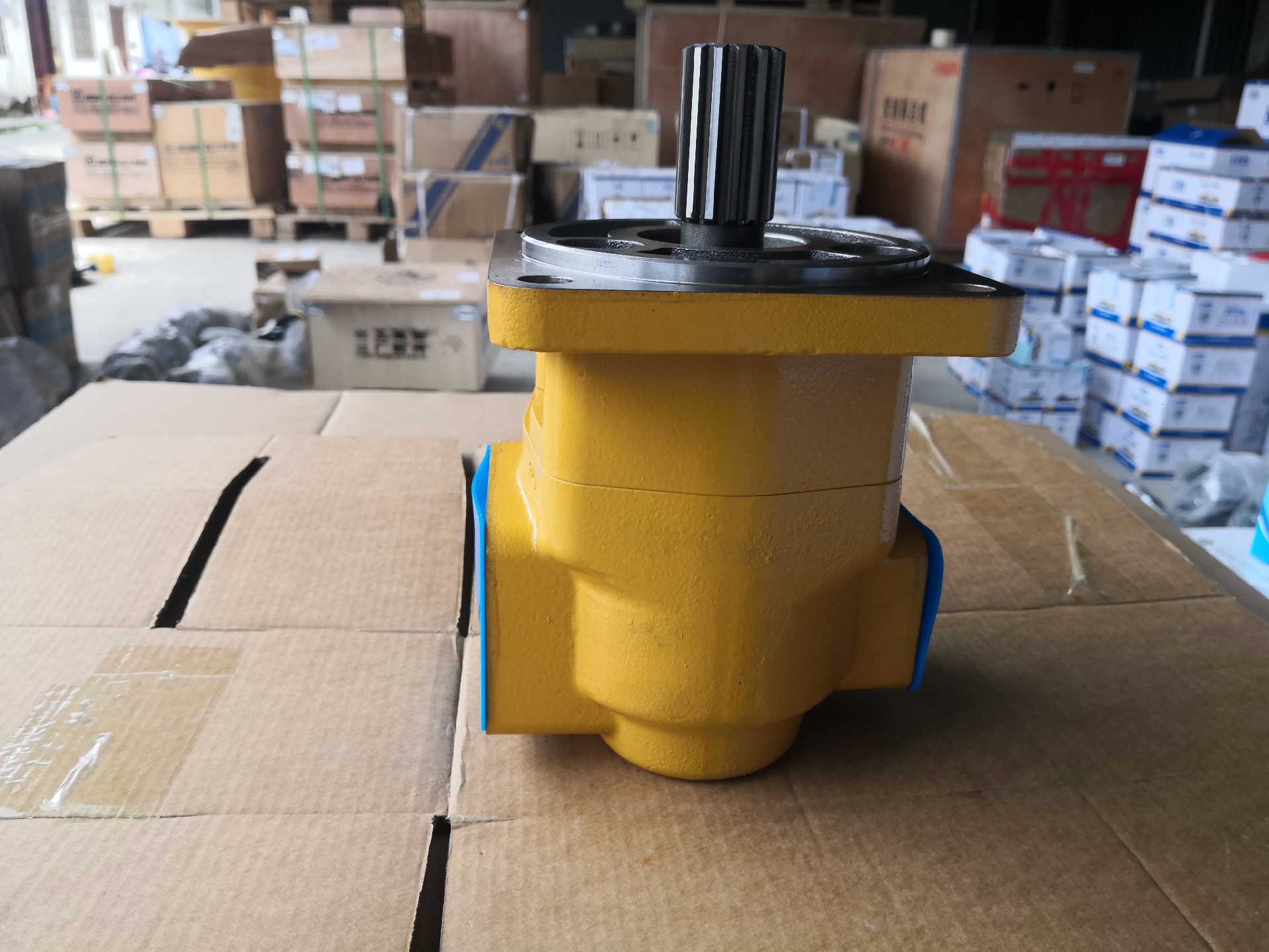 Liugong Loader part 251808358 pump