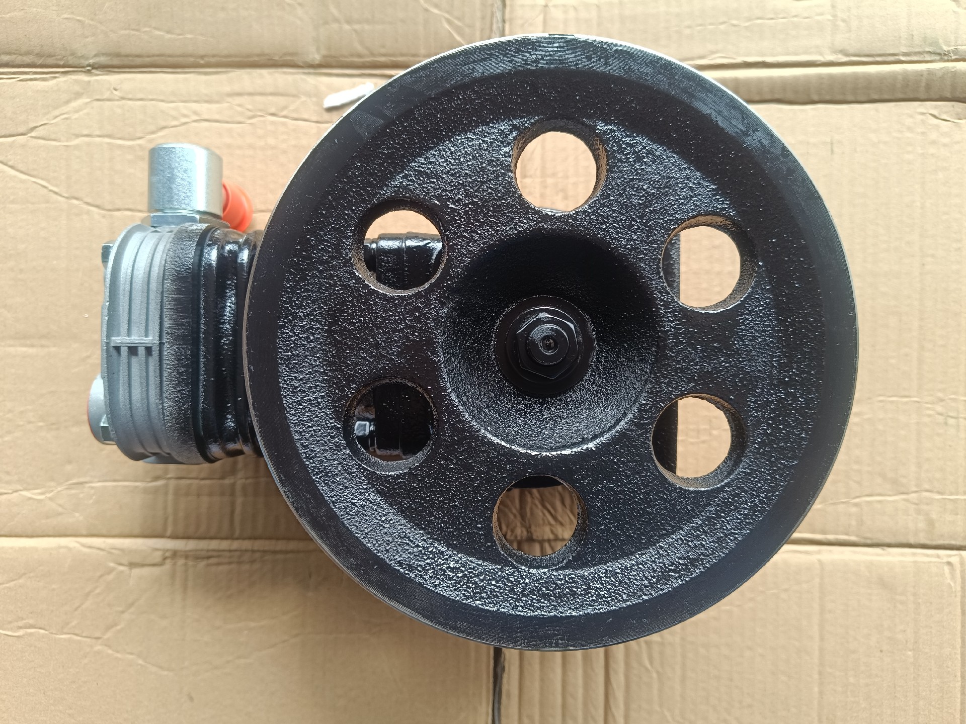 Liugong Loader part 13051018	AIR COMPRESSOR