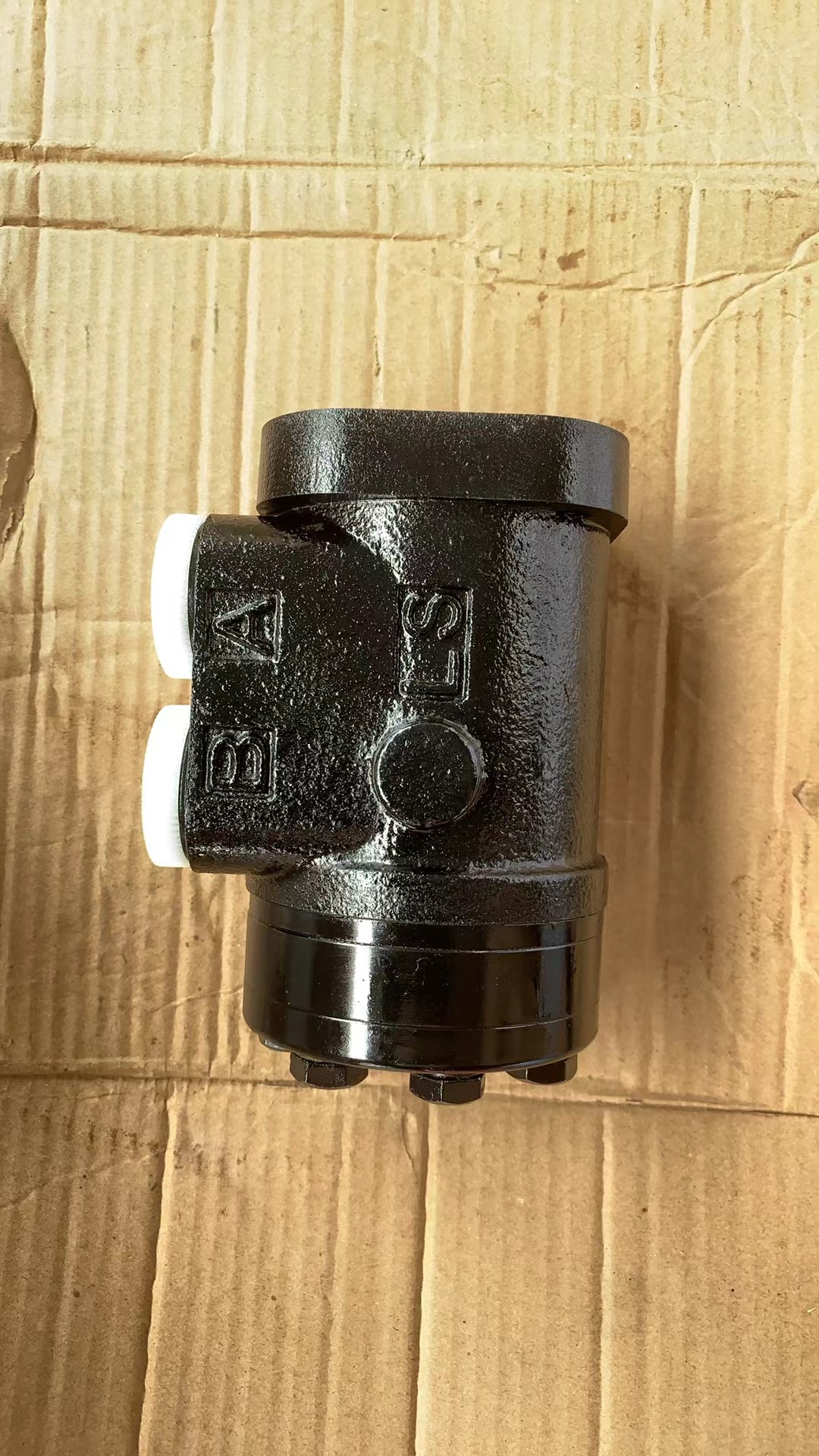 Liugong Loader Part 44C0173 	METERING PUMP