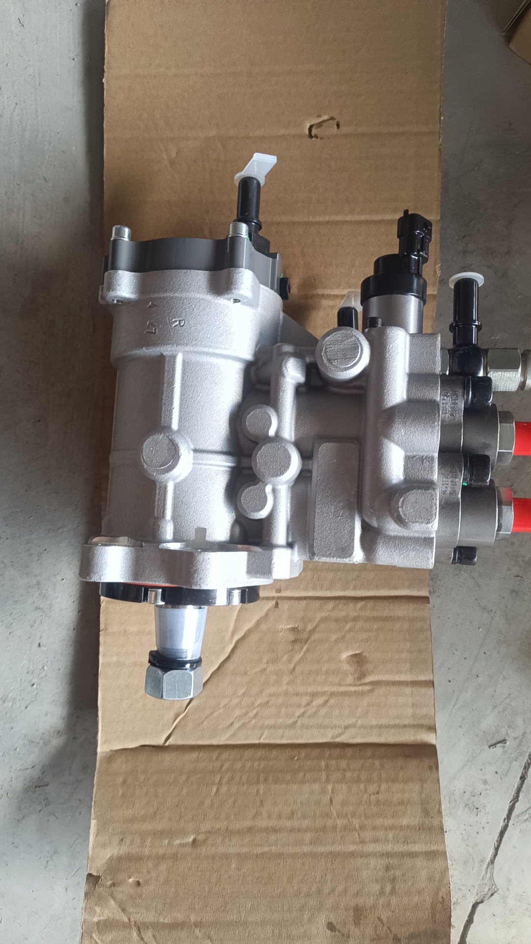 SP245998-FUEL INJECTION PUMP-- Liugong Loader Part