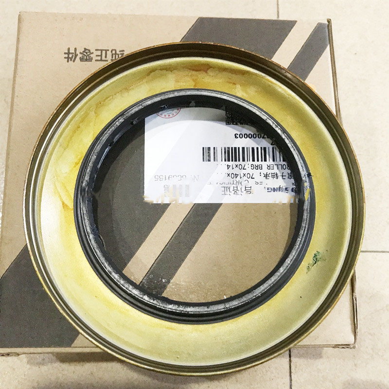 Liugong part 870H 856H 862H wet ZF axle front and rear main transmission oil seal 13B1078