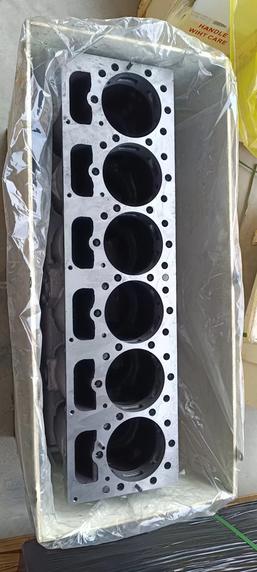 Liugong part 7N-6550	Cylinder block 3306 (C6121)