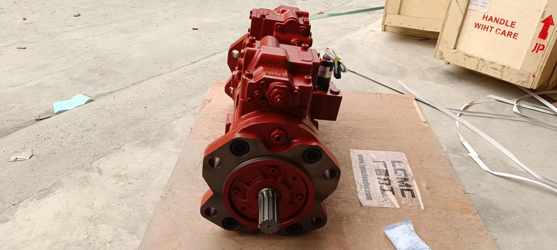 Liugong part 31N6-10100	R210LC-7 main pump