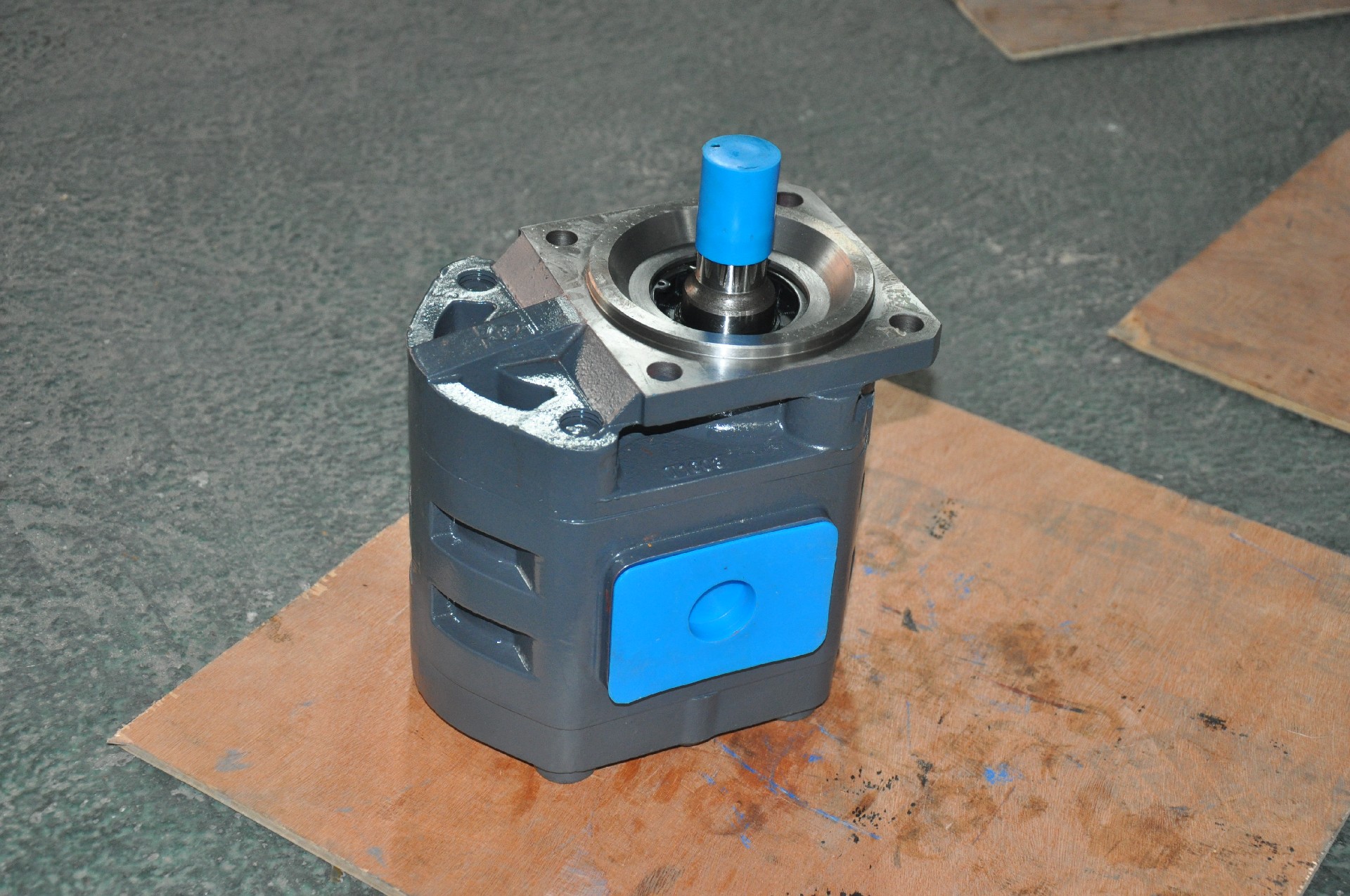 Liugong part 11C0055  pump