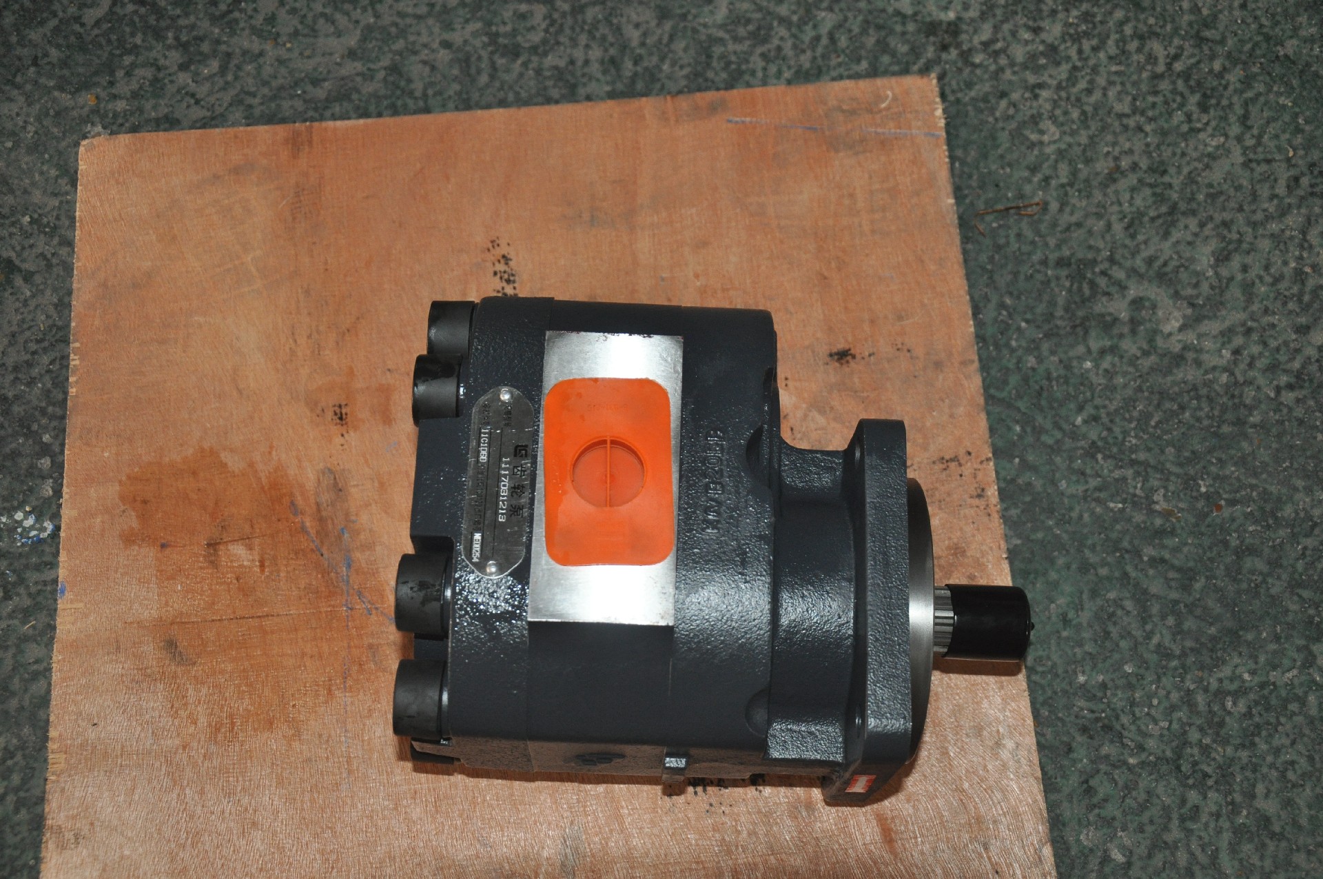 Liugong part11C1060 pump