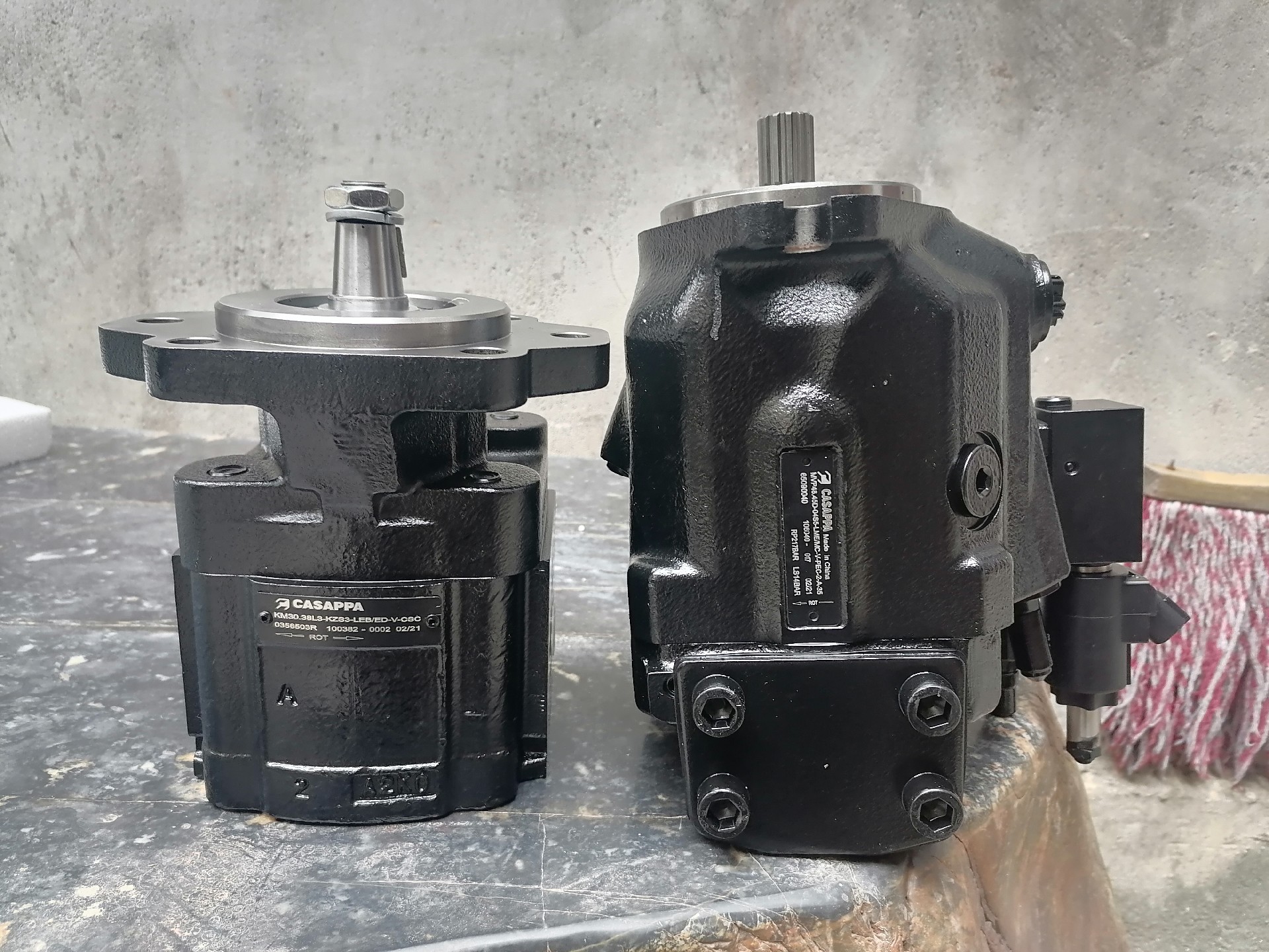 Liugong part  11C1118  pump