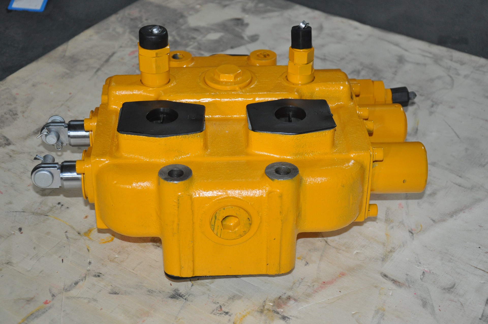 Liugong part  12C0016X9Y17MPA  pump