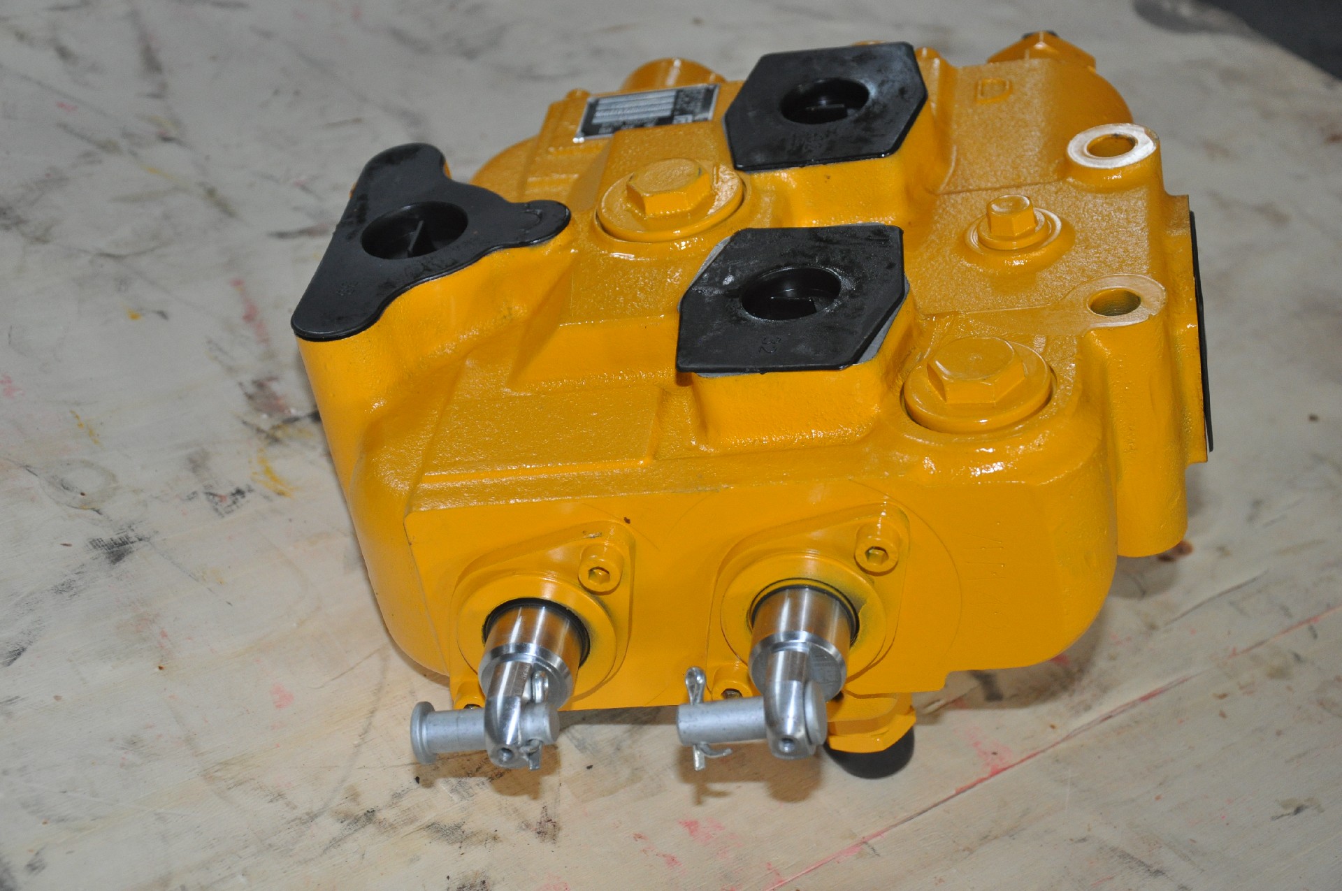 Liugong part  12C0016X9Y17MPA  pump