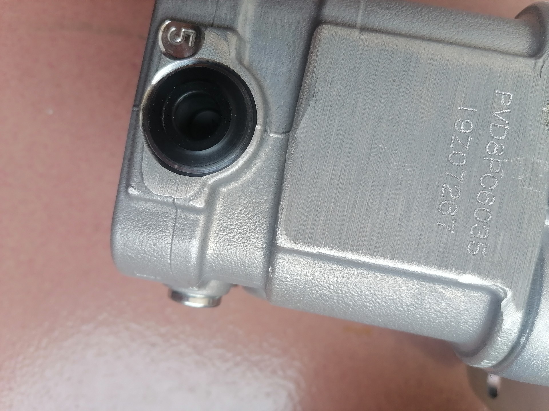 Liugong part 12C3785 8-hole foot valve