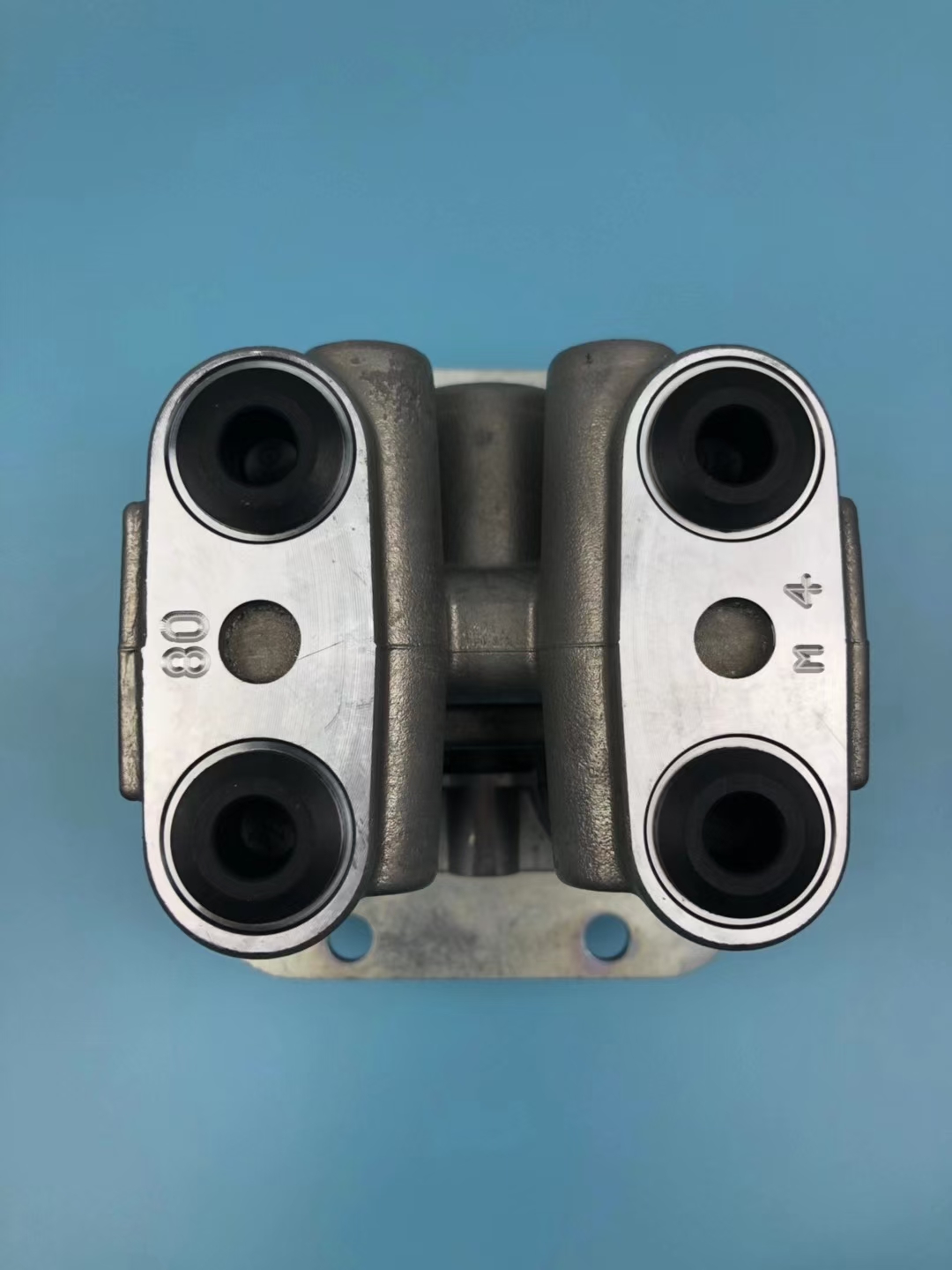 Liugong part 12C4904  6-hole foot valve