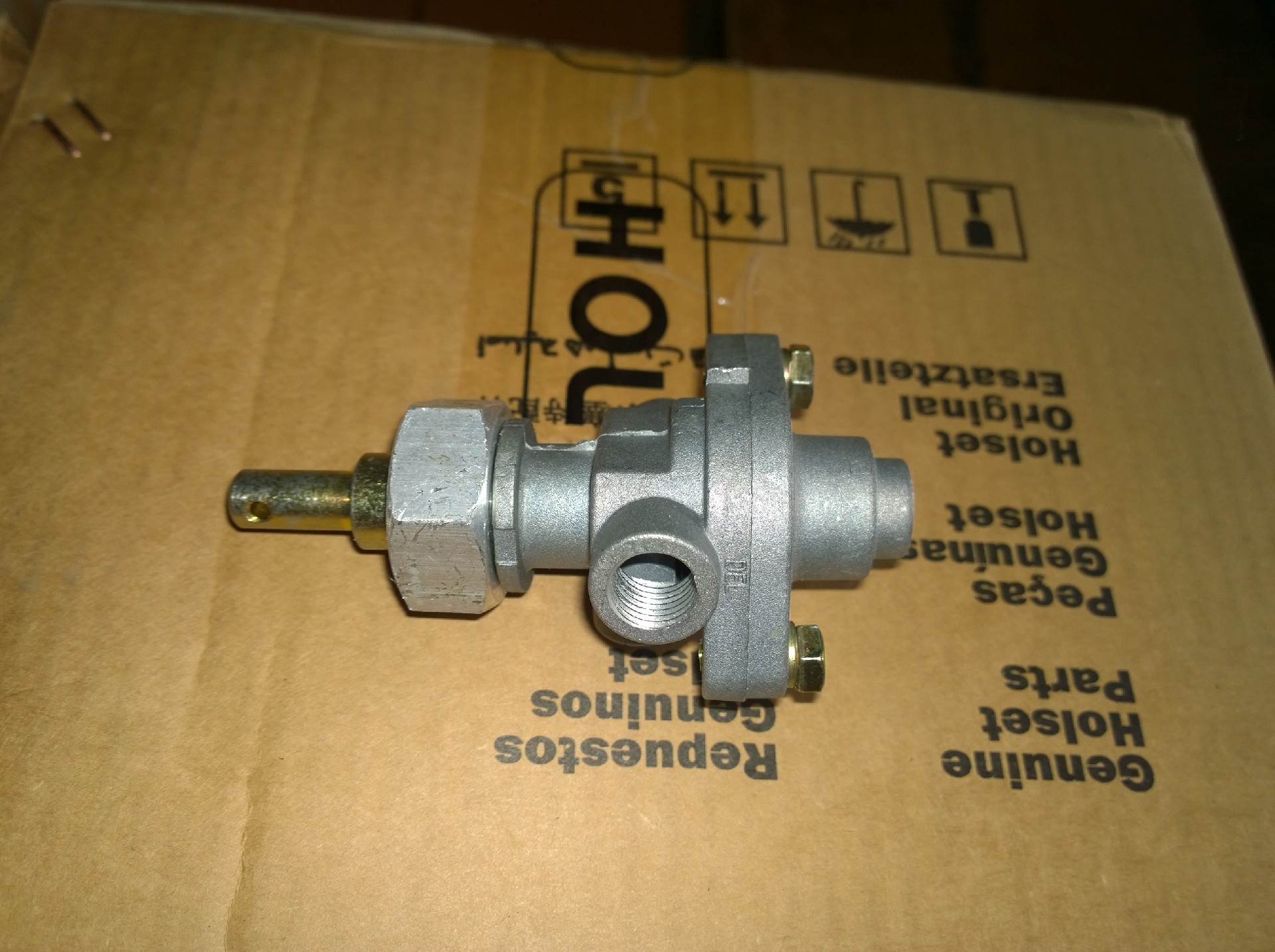 Liugong part 13C0025 Emergency brake valve