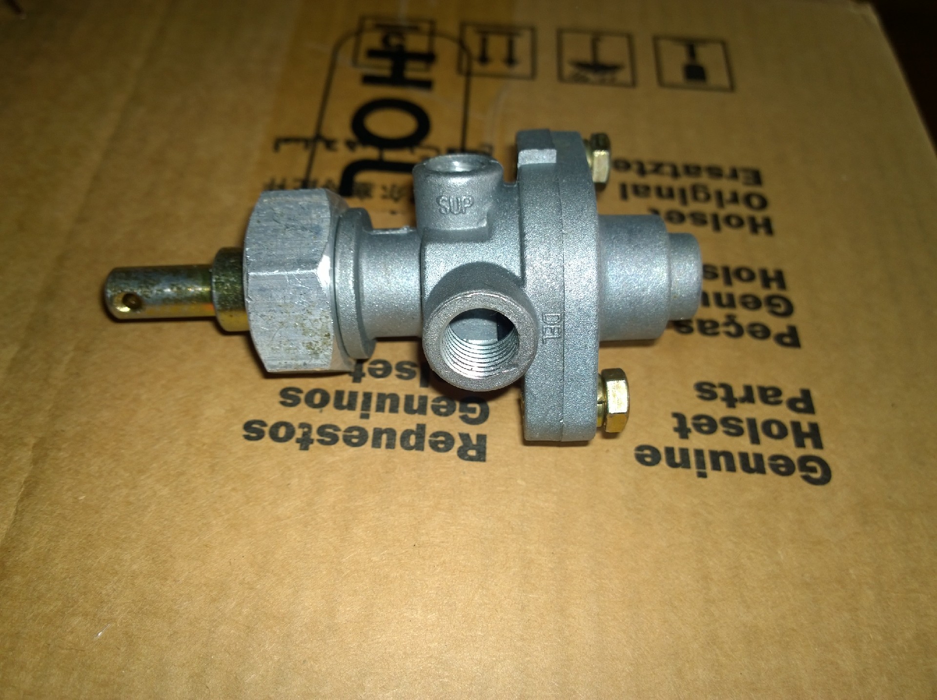 Liugong part 13C0025 Emergency brake valve