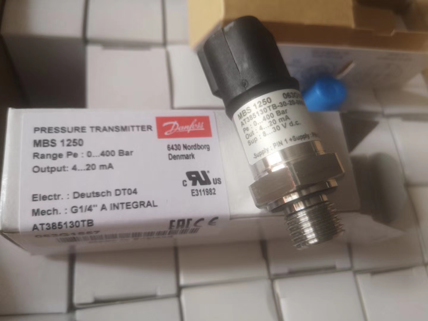 Liugong part 30B0506 high pressure sensor 400bar