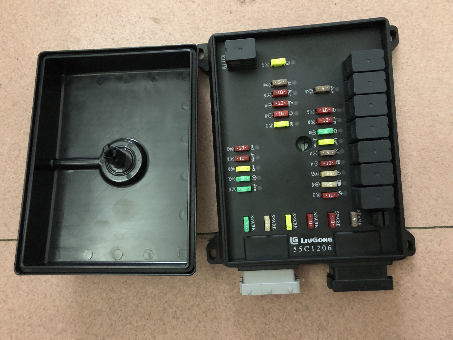 Liugong part 49C4932 Fuse box