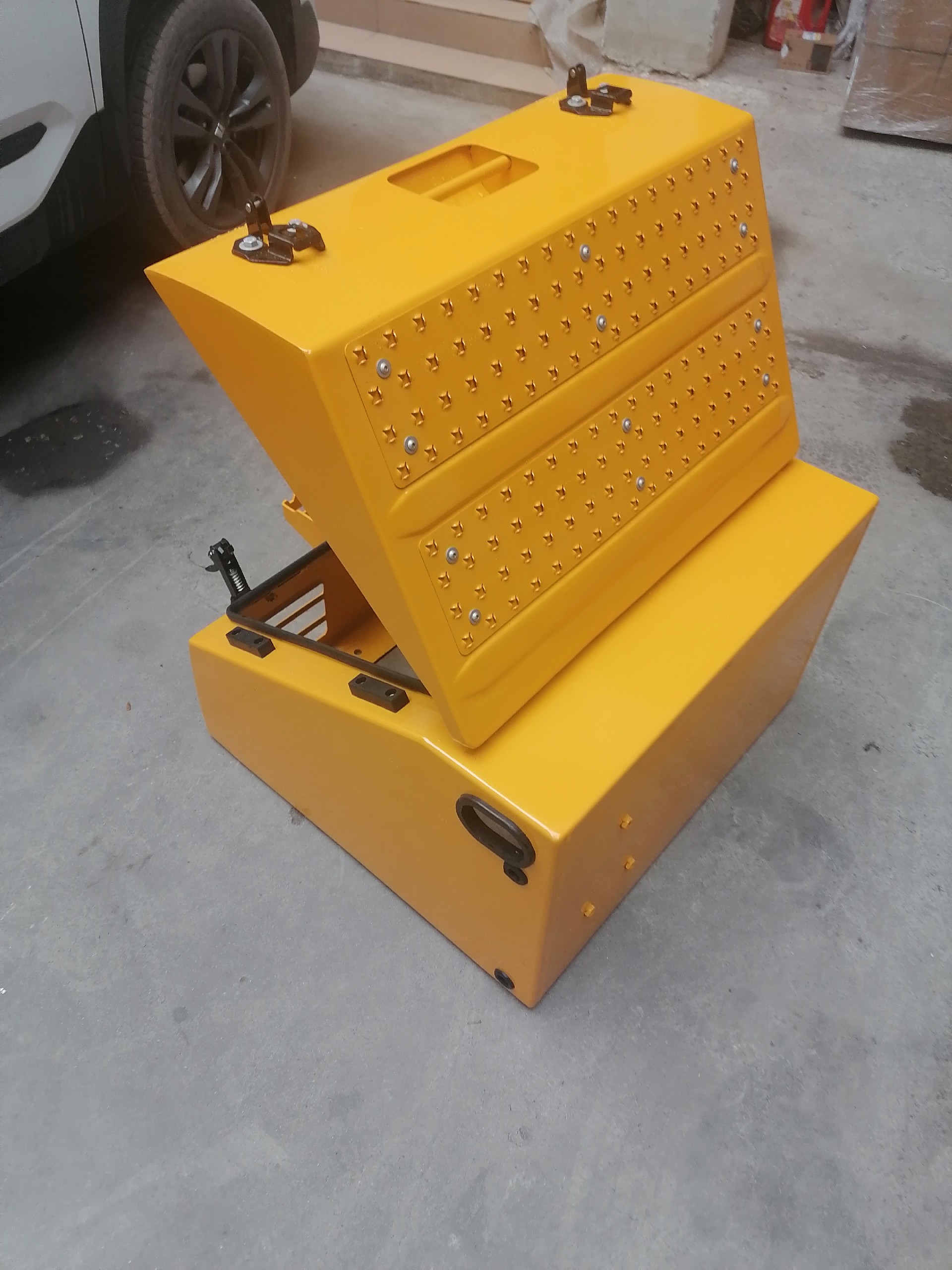 Liugong part 950 and 952 tool box