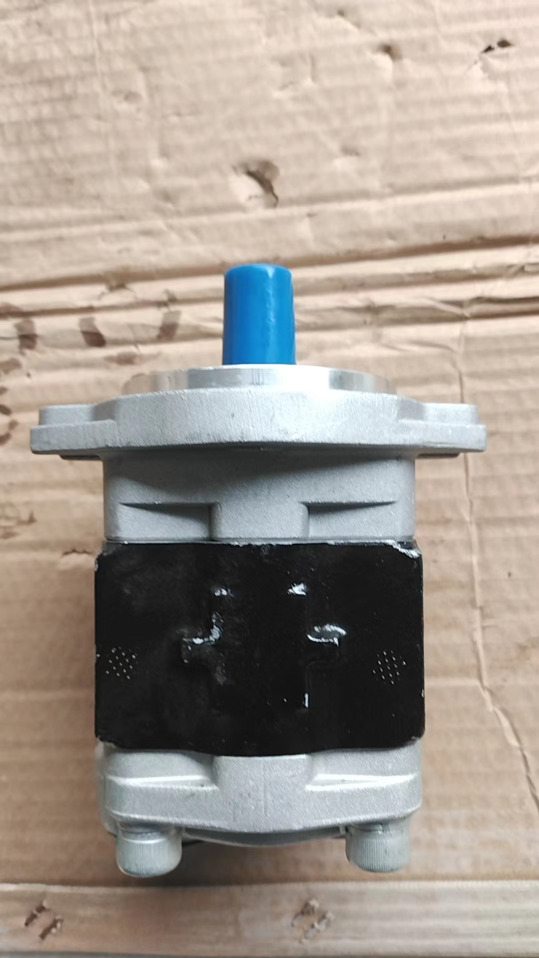 Liugong part 11K2042-Gear pump